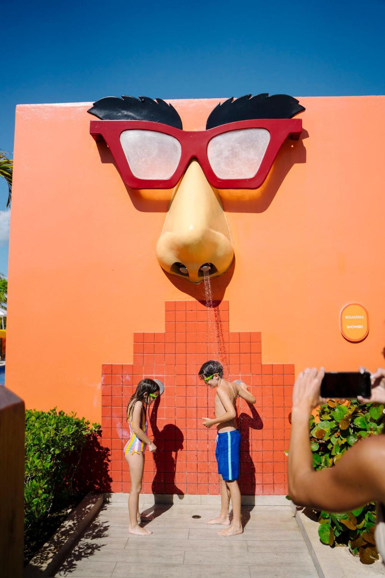 Nickelodeon Hotels & Resorts Punta Cana Zewnętrze zdjęcie The nose fountain